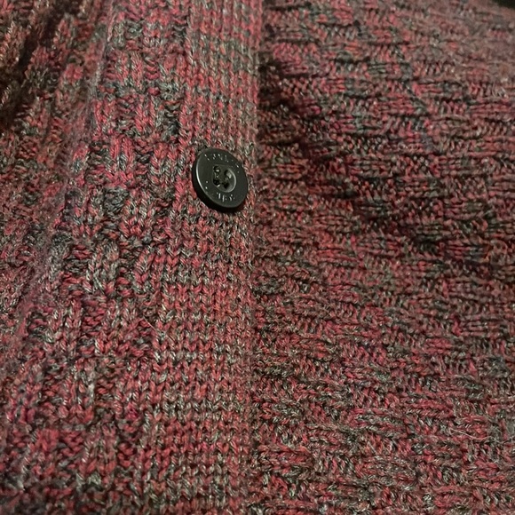 NWT Bench Knit Scarf Shawl 7 way multi Neck Warmer Grandpa Sweater Buttons Wine - Picture 7 of 9